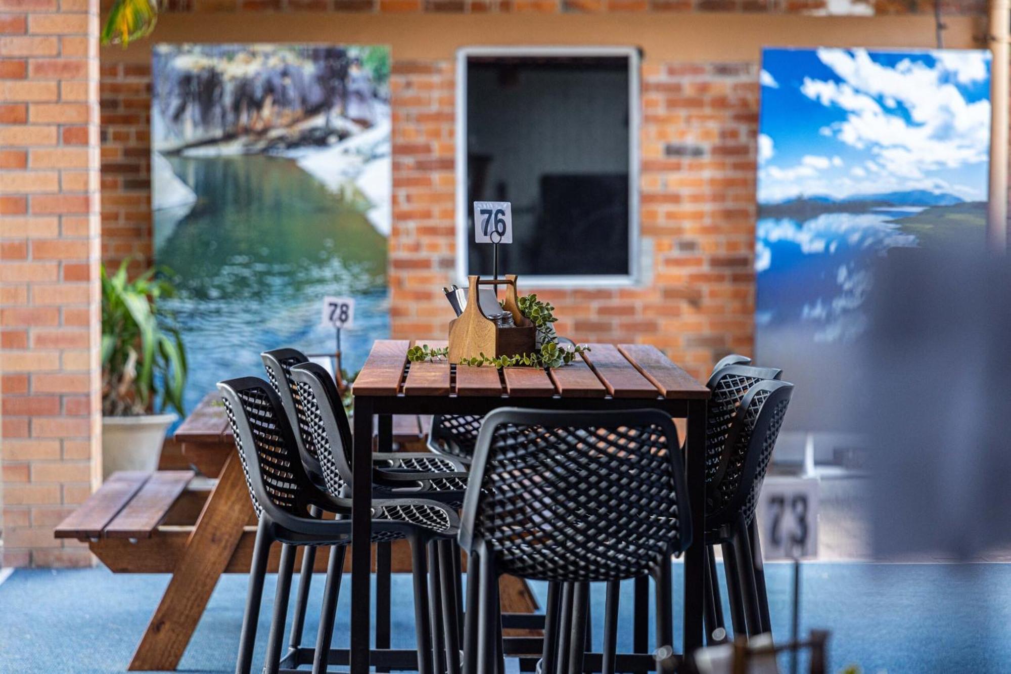 Lees Hotel Ingham Exteriér fotografie