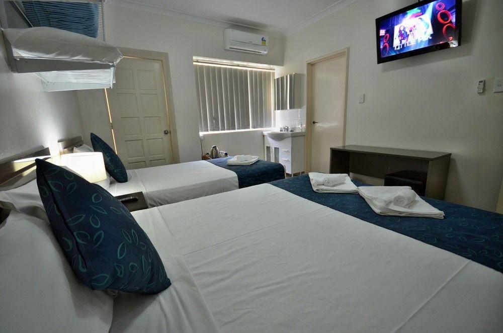 Lees Hotel Ingham Exteriér fotografie