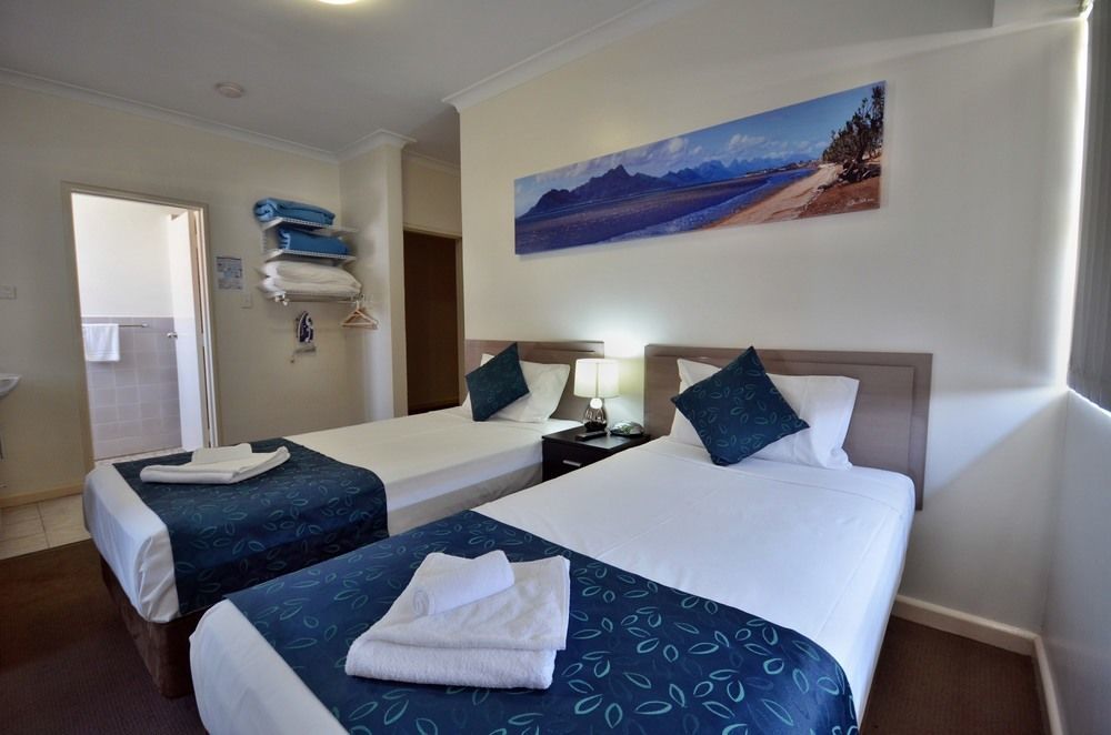 Lees Hotel Ingham Exteriér fotografie
